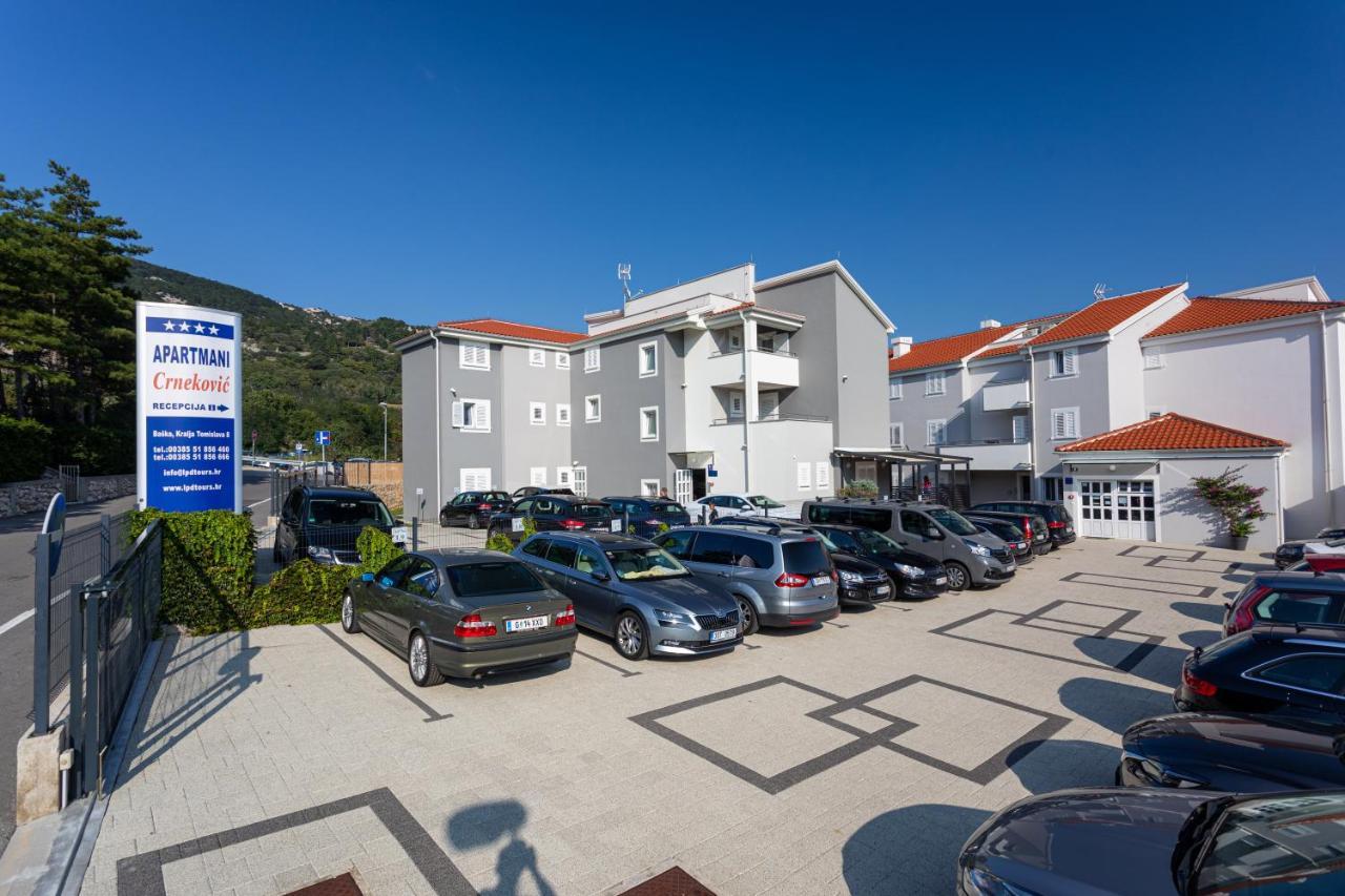 Apartments Crnekovic Tomislava 8A Baska  Exterior photo
