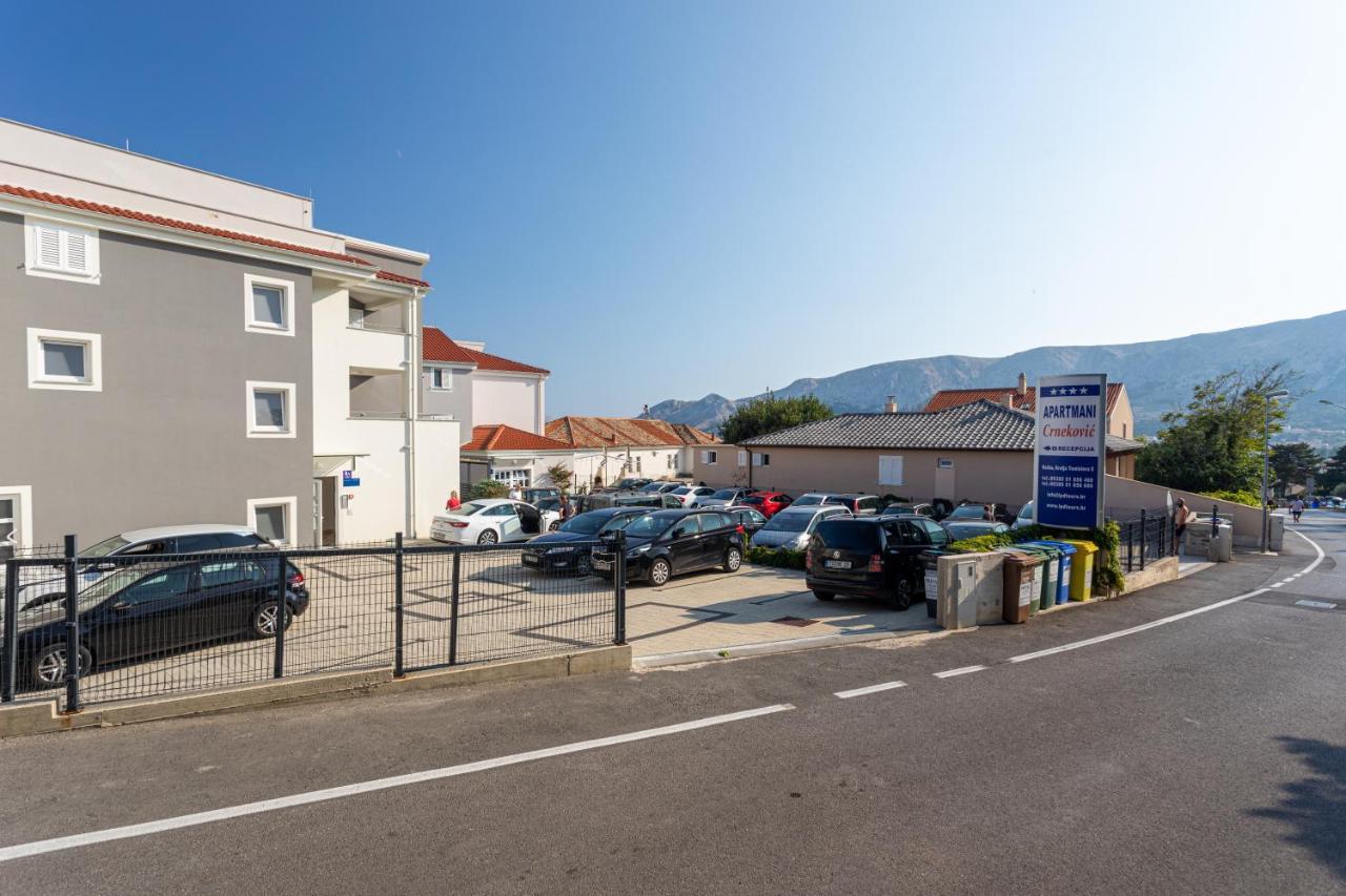 Apartments Crnekovic Tomislava 8A Baska  Exterior photo