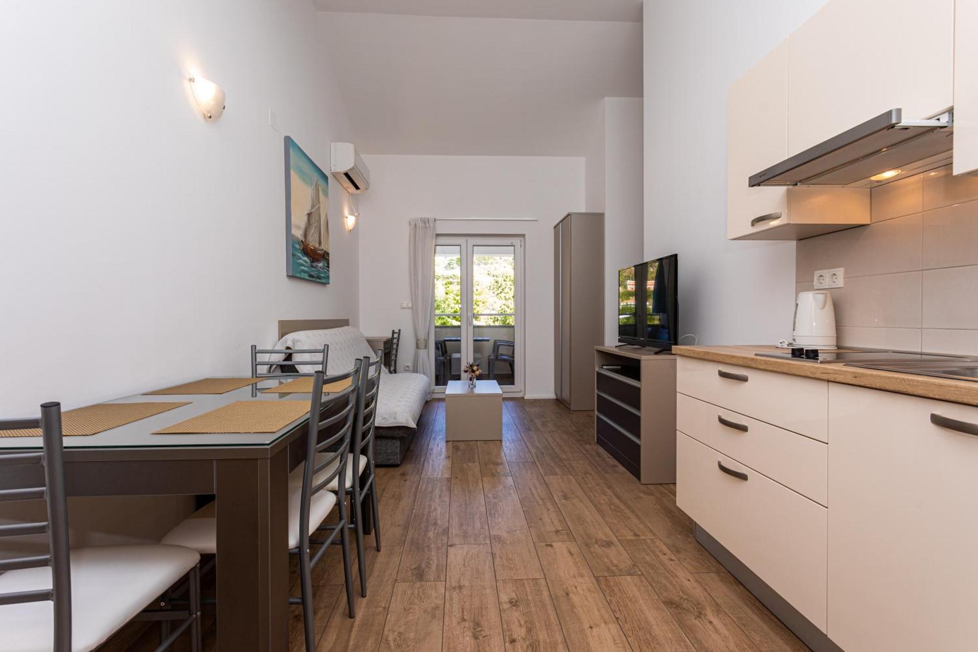 Apartments Crnekovic Tomislava 8A Baska  Exterior photo